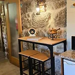 Rustic Retreat-country House