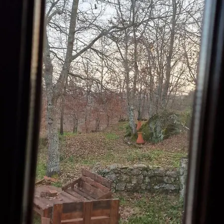 Rustic Retreat-country House