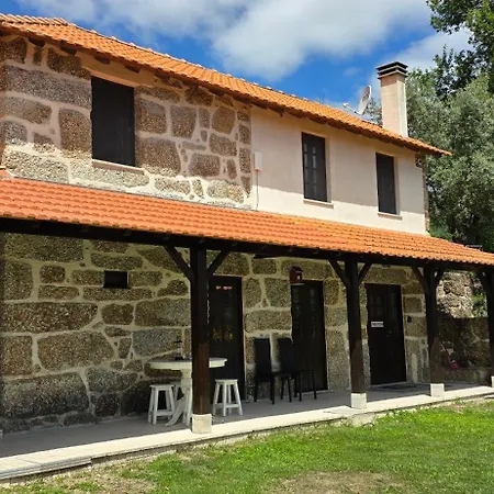 Rustic Retreat-country House Tondela