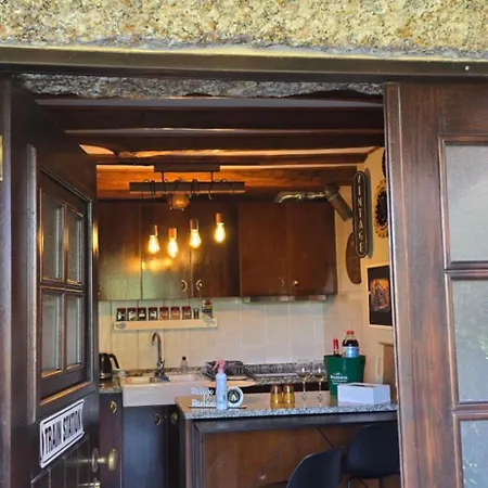 Rustic Retreat-country House