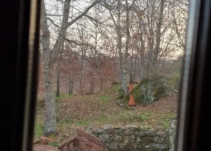 Rustic Retreat-country House