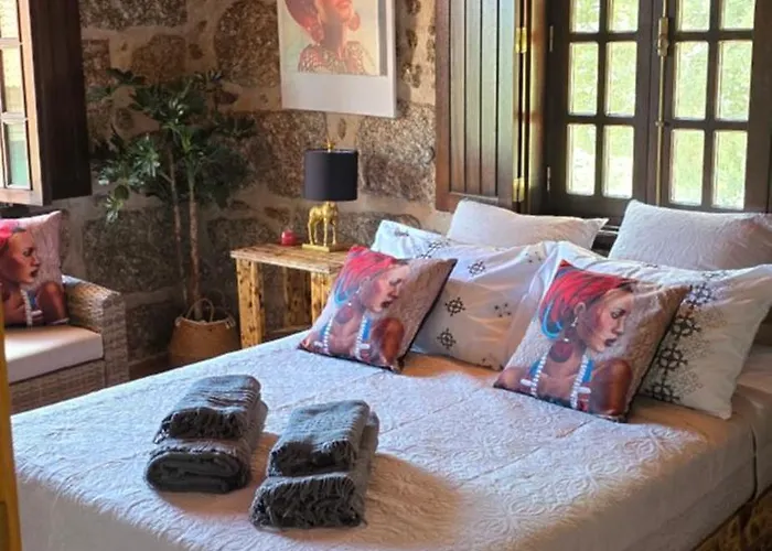 Rustic Retreat-country House Tondela
