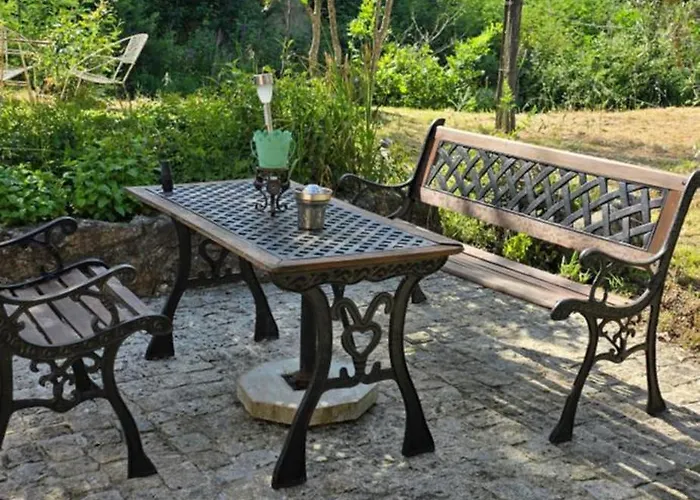 Rustic Retreat-country House Tondela