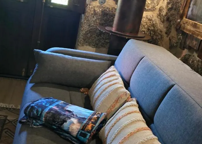 Rustic Retreat-country House בית כפרי